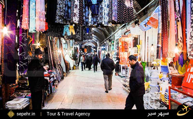 خرید و گشت و گذار در بازار حاجی شیراز